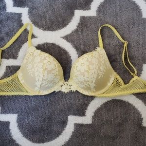 VS Dream Angel Pushup Bra